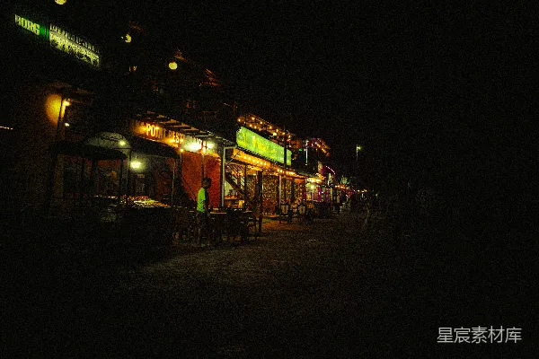 高清摄影 夜幕下的街头小吃摊