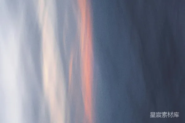高清摄影 晨光与云影的交织