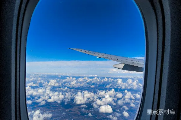 高清摄影 飞机窗外的蓝天白云