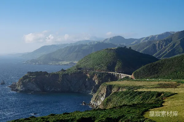 高清摄影 加州海岸线上的大苏尔山脉