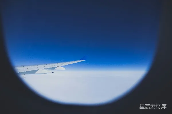 高清摄影 飞机窗外的蓝天白云
