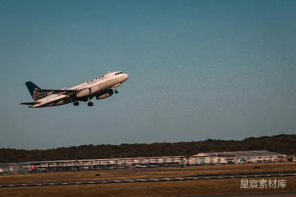高清摄影 联合航空客机起飞