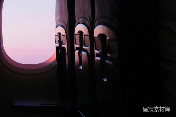 高清摄影 飞机上的窗外风景