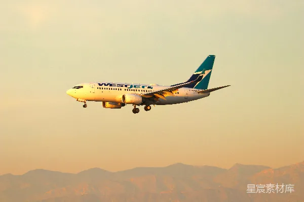 高清摄影 日落时的WestJet飞机