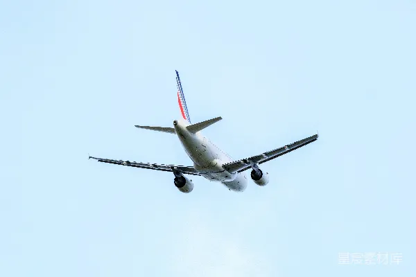 高清摄影 空中翱翔的飞机