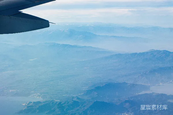 高清摄影 空中俯瞰山脉与海岸线