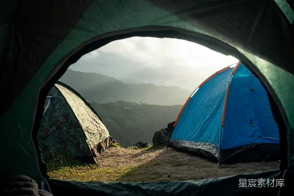 高清摄影 帐篷中的山景