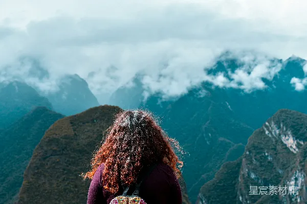 高清摄影 云端的旅人