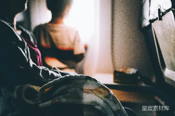 高清摄影 飞机上的静谧时光