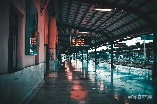 高清摄影 雨后火车站