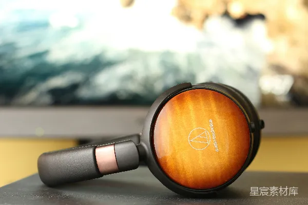 高清摄影 Audio-Technica耳机特写
