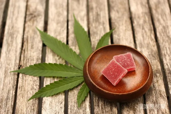 高清摄影 大麻叶与药用大麻糖