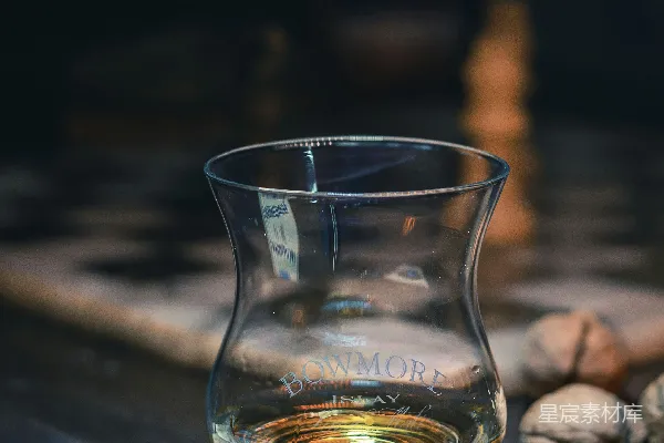 高清摄影 威士忌品鉴：Bowmore酒杯的优雅时刻