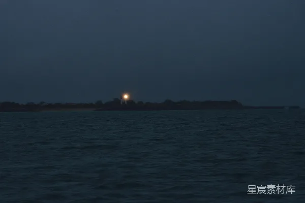 高清摄影 夜幕下的灯塔