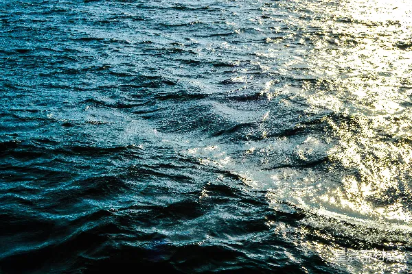高清摄影 波光粼粼的海面