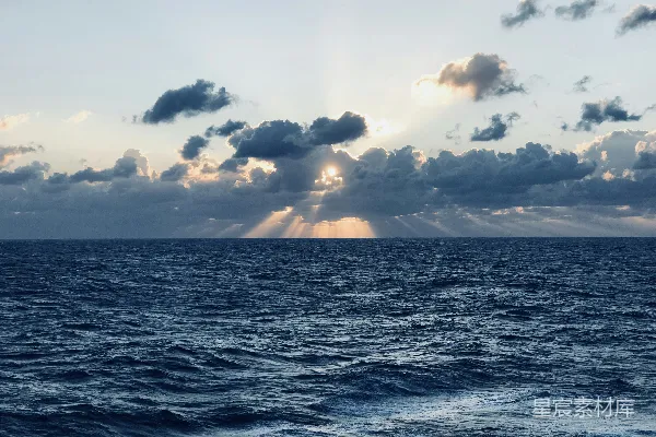 高清摄影 海上的光束