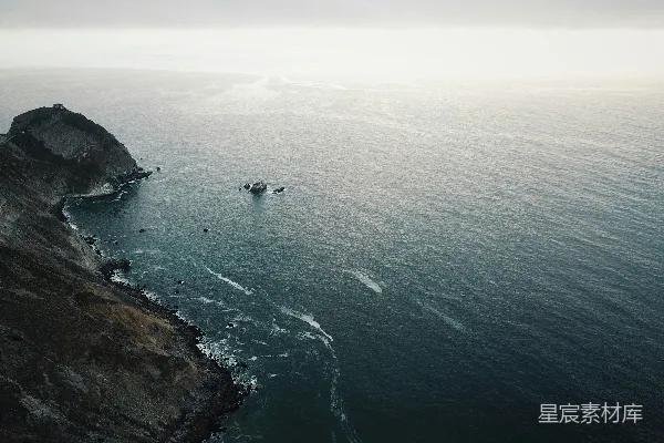 高清摄影 雾蒙蒙的海岸线