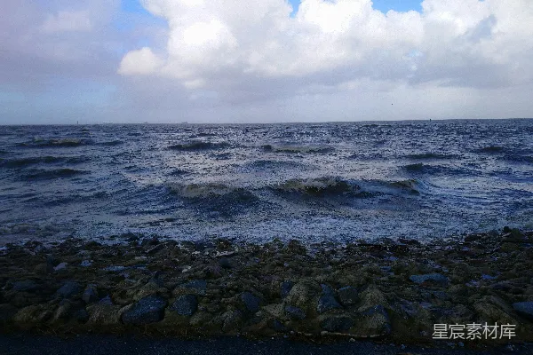 高清摄影 海岸边的波浪与岩石