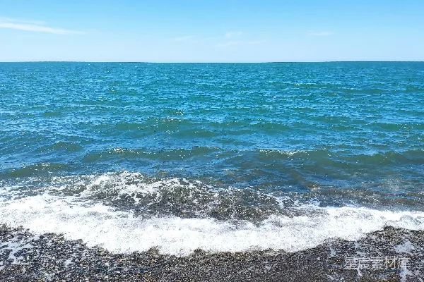 高清摄影 海浪轻拍岸边