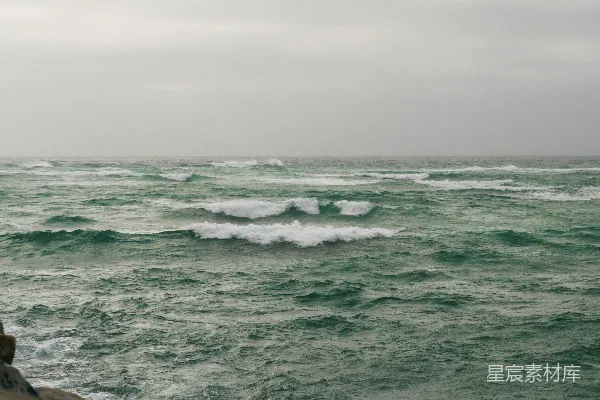 高清摄影 阴天下的海景
