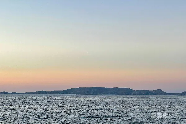 高清摄影 夕阳下的宁静岛屿