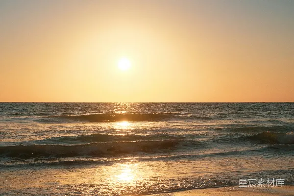 高清摄影 夕阳下的海浪
