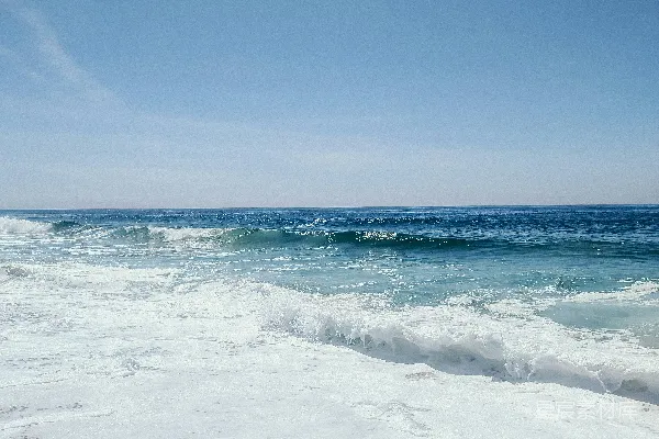高清摄影 海边的浪花与沙滩
