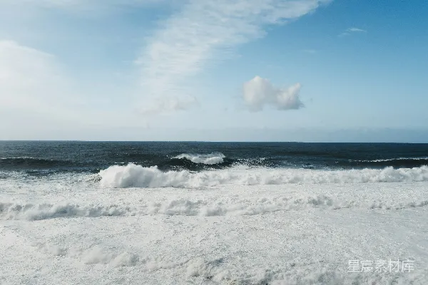 高清摄影 海浪与天空的交响