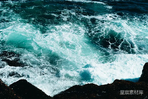 高清摄影 波涛汹涌的海岸线