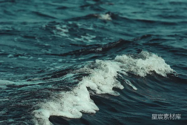 高清摄影 海浪的泡沫与宁静