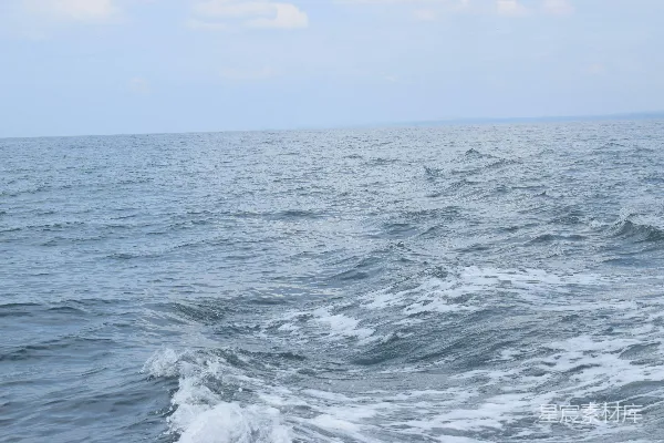 高清摄影 海浪与天空的宁静