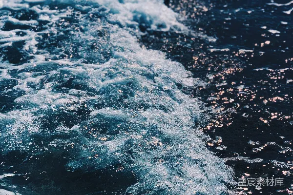 高清摄影 海浪拍打的泡沫