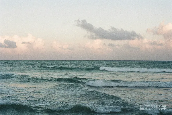 高清摄影 海浪与天空的交响