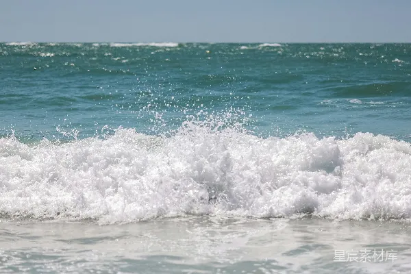 高清摄影 海浪拍打沙滩