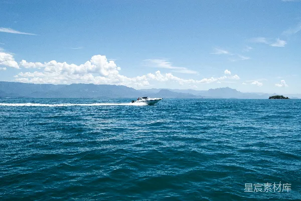高清摄影 湖面上的快艇之旅