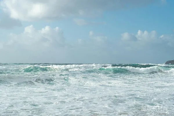 高清摄影 海浪与天空的交响
