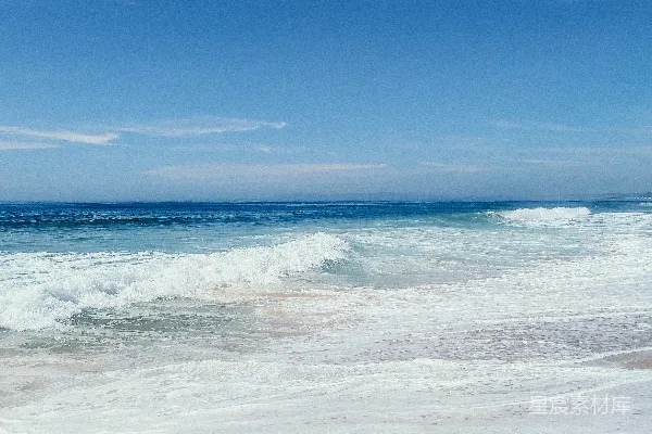 高清摄影 海浪与沙滩的宁静美景