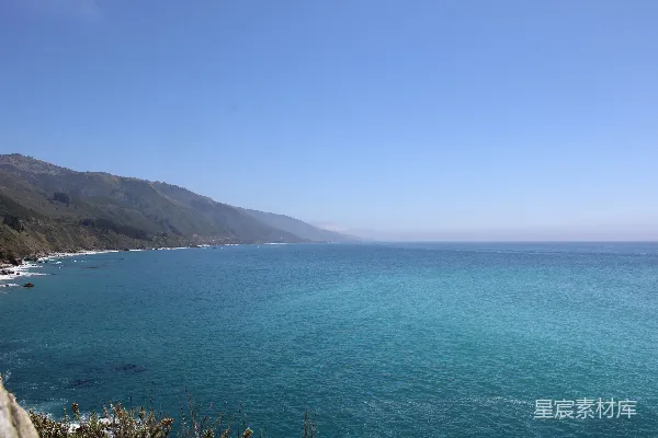 高清摄影 蔚蓝海岸与青山