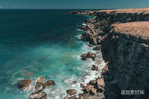 高清摄影 海岸线与岩石的壮丽景色
