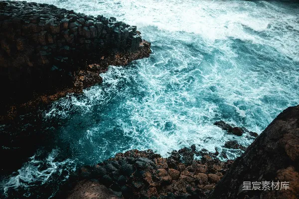 高清摄影 岩礁上的海浪
