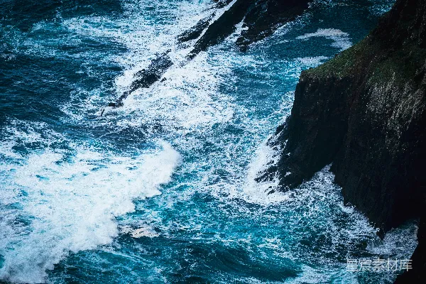 高清摄影 海浪拍打岩石