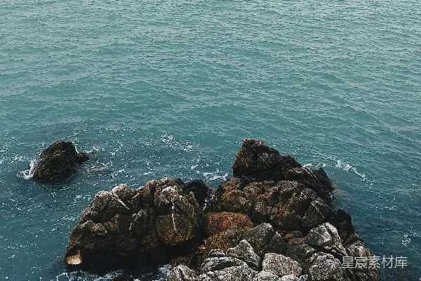 高清摄影 海岸边的岩石
