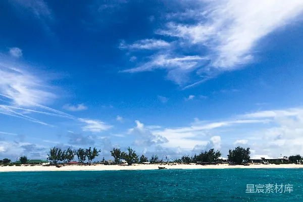高清摄影 蓝天下的宁静海岛