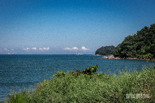高清摄影 海天一色的宁静海岸线
