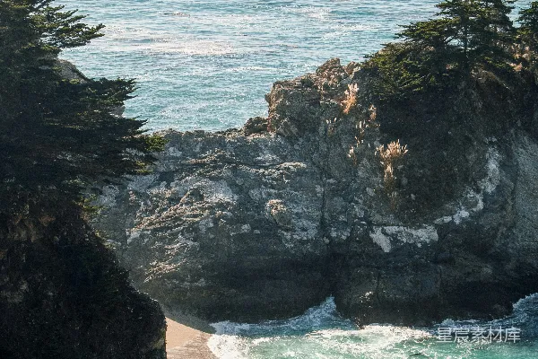高清摄影 海岸悬崖与海浪