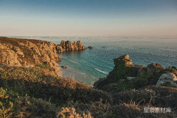 高清摄影 海岸线的宁静与自然之美