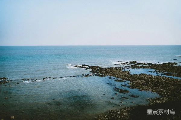 高清摄影 海岸线上的宁静与广阔