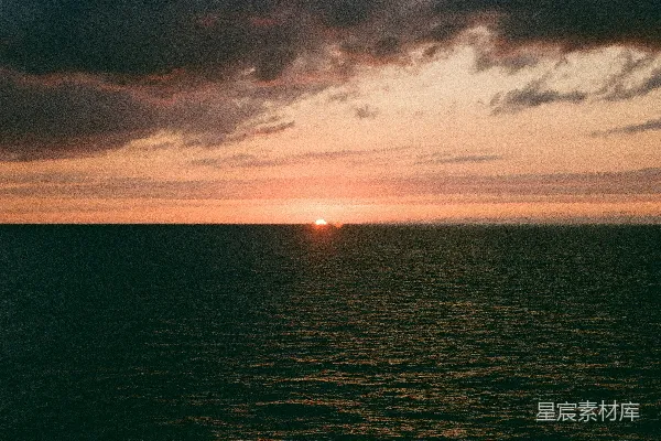 高清摄影 夕阳下的宁静海景