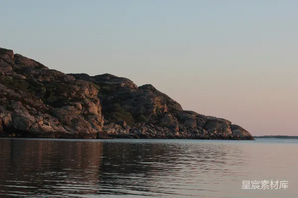 高清摄影 夕阳下的岩石海岸