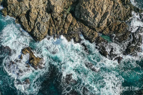 高清摄影 海洋的韵律：岩石与波浪的交响